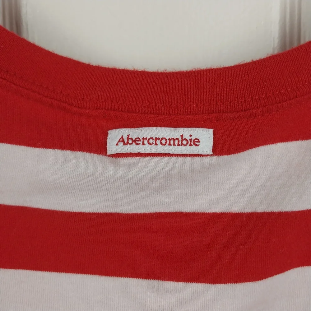 Abercrombie and Fitch Women's Medium Red and White Striped Sleeveless Tank Top - Picture 5 of 7